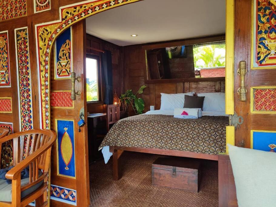 The Hidden Escapes Bingin- Sunset Rooftop Wood House With Ocean View & Private Kitchen Uluwatu Eksteriør bilde