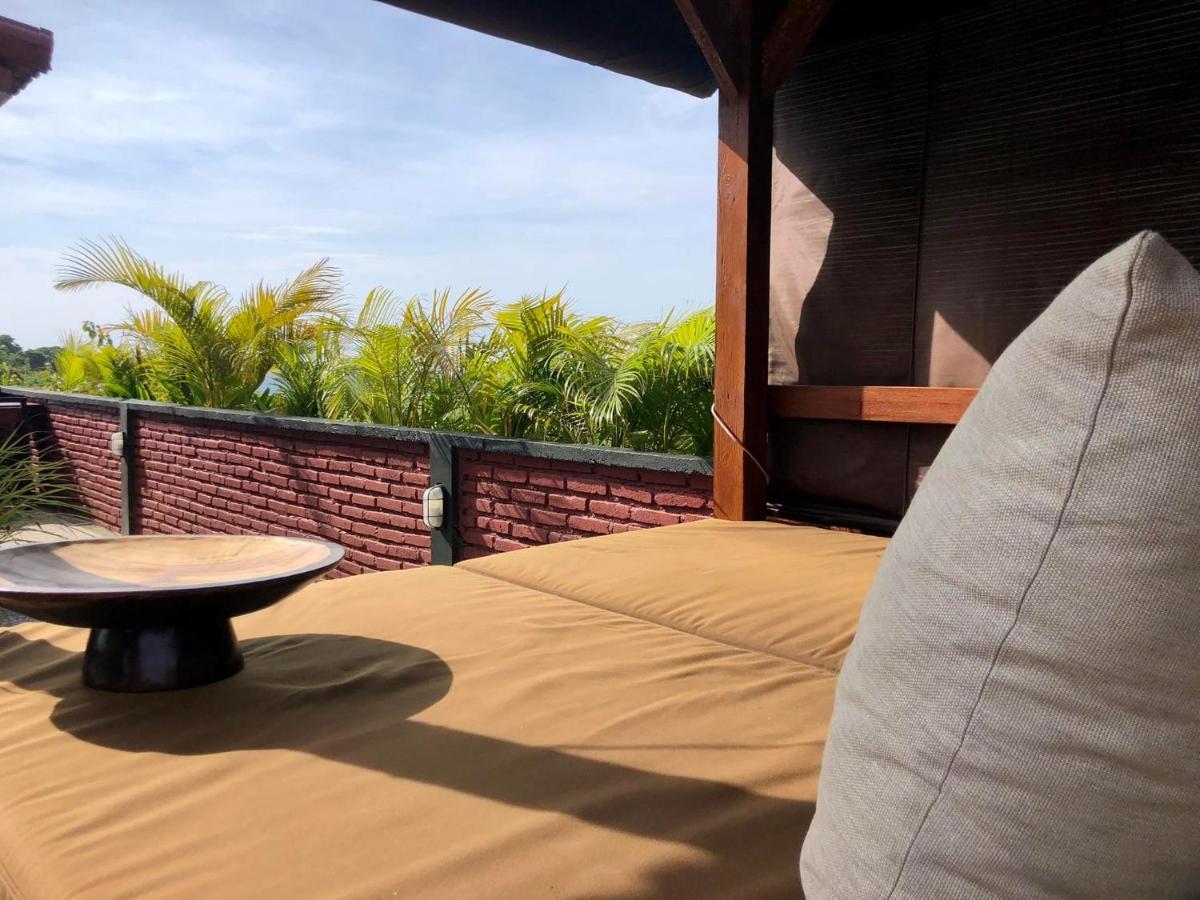 The Hidden Escapes Bingin- Sunset Rooftop Wood House With Ocean View & Private Kitchen Uluwatu Eksteriør bilde