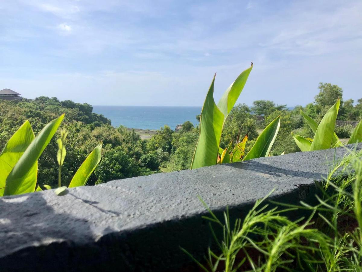 The Hidden Escapes Bingin- Sunset Rooftop Wood House With Ocean View & Private Kitchen Uluwatu Eksteriør bilde